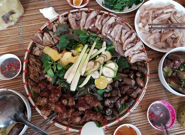 Giải m&atilde; giấc mơ thấy ăn nhậu